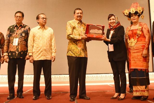Gubsu Harapkan Notaris Tersebar di Seluruh Sumut