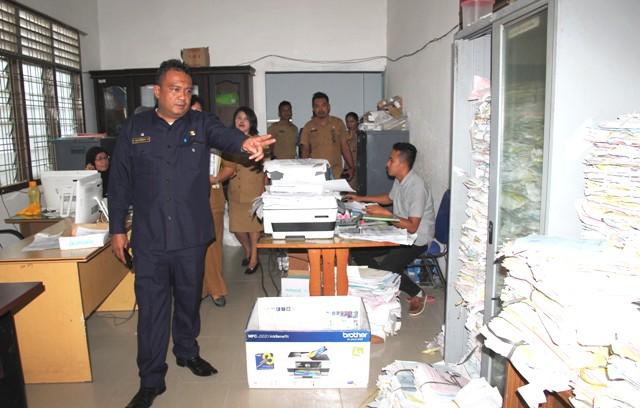 Sekda Kota Pematang Siantar Tinjau Pelayanan Publik Disdukcapil dan Puskesmas