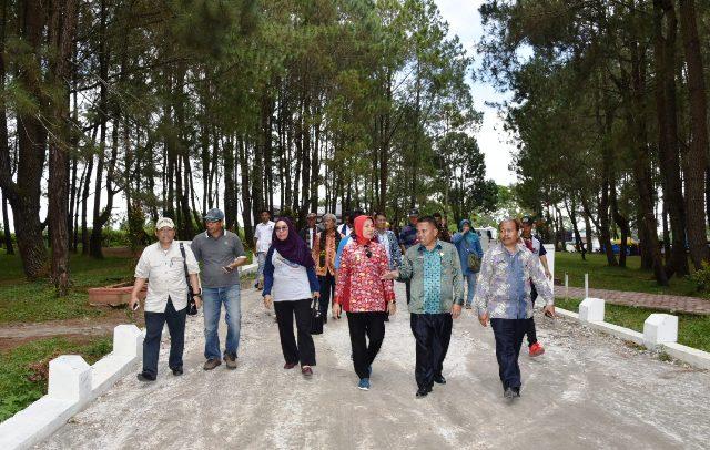 Kementerian Terkait Kunjungi Lokasi GKT, Wagubsu Yakinkan Kesiapan Danau Toba Diakui UNESCO