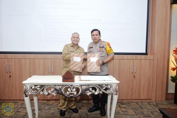 Pj Bupati Pakpak Bharat Minta Dana Hibah Dimanfaatkan untuk Kepentingan Masyarakat