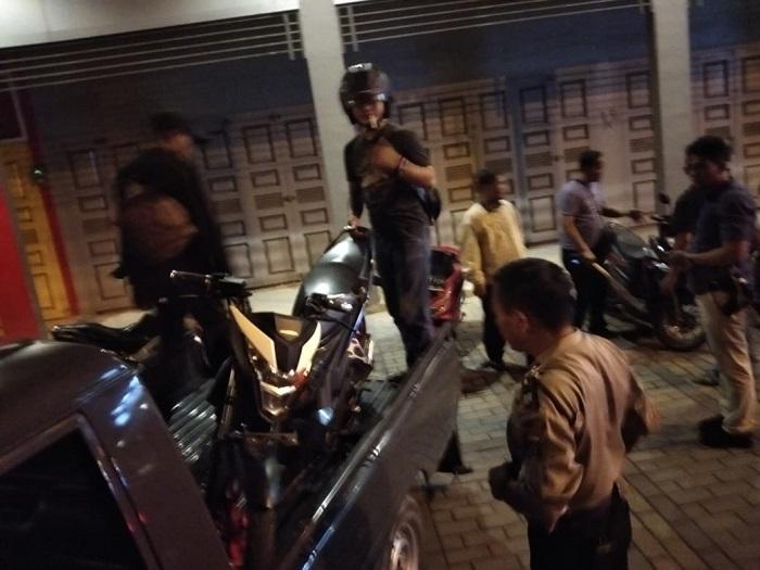 Geng Motor di Depan Komplek Mutiara Palace Berhasil Dibubarkan Polisi