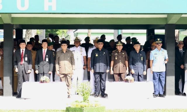 Walikota Medan Ikuti Upacara Peringatan Hari Kebangkitan Nasional ke-111 di Lapangan Benteng
