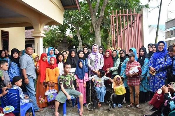 Kunjungi Anak Difabel, Sri Silvisa Novita: Mereka Anak Istimewa dan Luar Biasa