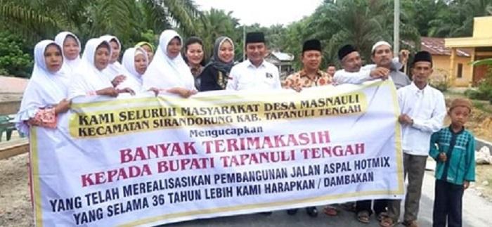 Setelah Puluhan Tahun, Jalan di Kecamatan Sirandorung Tapteng Akhirnya di Aspal