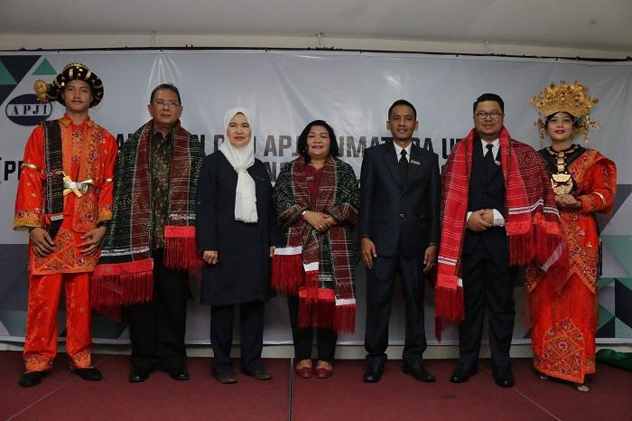 Pelantikan APJI Sumut, Iden Gobel Resmikan Jabatan Ketua Nuraini dan Sekum Wanmoh