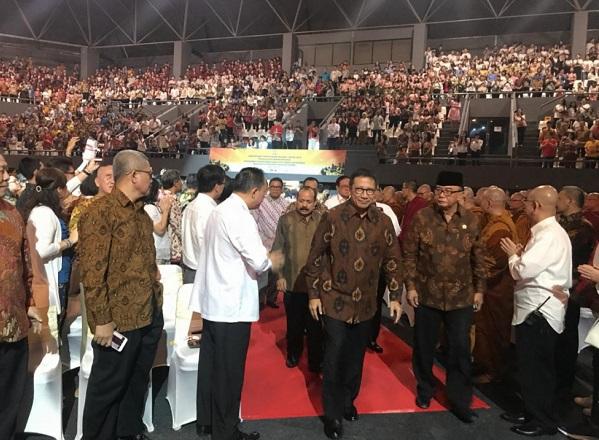 Ribuan Umat Buddha Hadiri Waisak 2563 BE, Berikut Ini Pesan Menag