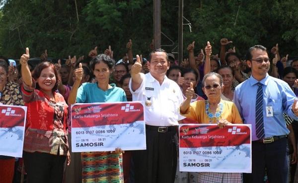 Bupati Samosir Launching Kartu Keluarga Sejahtera di Kecamatan Onanrunggu