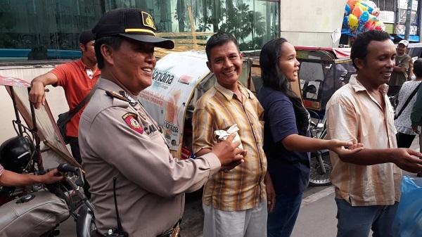 Dukung Kerukunan Umat Beragama, Polsek Medan Baru Rutin Sapa dan Bantu Warga