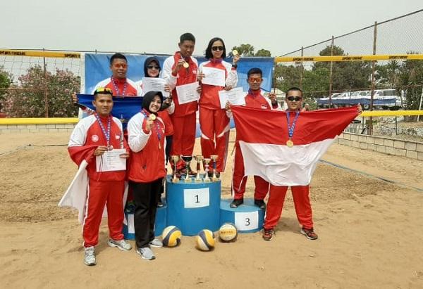 Satgas Indobatt XXIII-M Sapu Bersih Seluruh Medali Emas Unifil Bola Voli Pantai