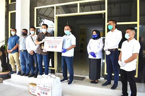 Bupati Tapteng Terima Bantuan APD 70 Set dari PT Pertamina dan Hiswana Migas DPC Tapanuli Nias