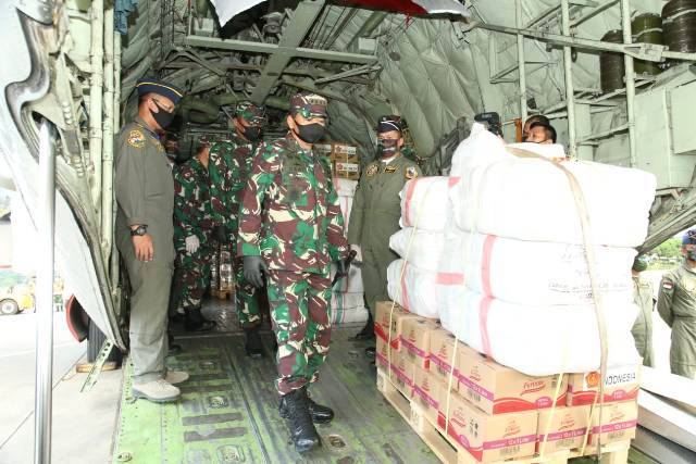 TNI Kirim Bantuan Kemanusiaan untuk Korban Topan Harold ke Republik Fiji, 29 WNI Dibawa Pulang