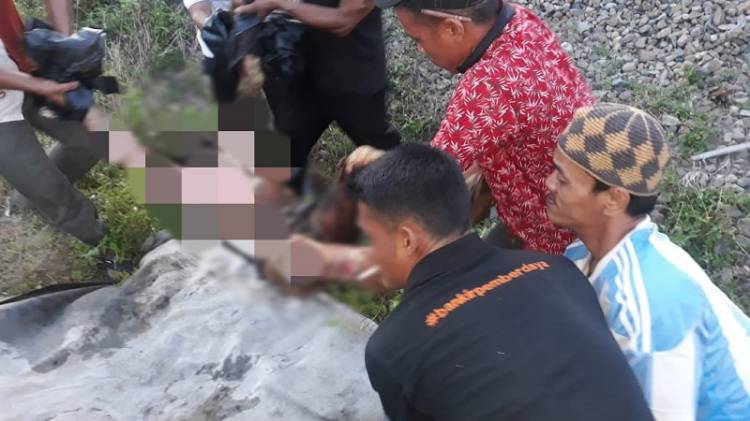 Seorang Pria Ditemukan Terbakar Parah di Pinggir Rel Perbaungan