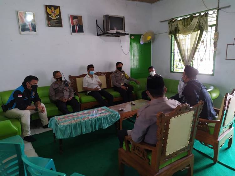 Halal Bihalal, Kapolsek Medan Helvetia Silaturahmi dengan Ketua MUI Helvetia H Damri Tambunan