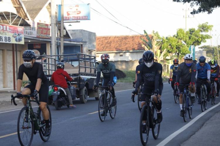 Dua Wilayah di Madura Ditempuh dengan Cara Gowes