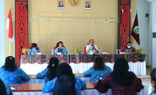 Wabup Samosir Harapkan PKK Lakukan Pembinaan ke Masyarakat