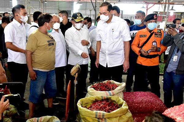Harga Bahan Pokok Stabil, Mendag Lutfi Puji Kinerja Gubernur Sumut