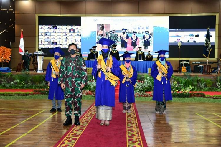 Hadiri Wisuda SMA Pradita Dirgantara di Boyolali, Ini Pesan Panglima TNI