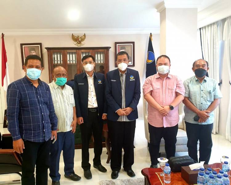 Ketua FCSR Kesos Sumut Arman Chandra SE Pimpin Silaturahmi Bersama Ketua DPW Partai NasDem Sumut Iskandar ST