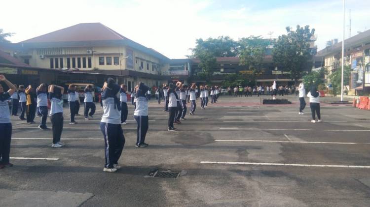  Jaga Kebugaran Tubuh, Polrestabes Medan Olahraga Bersama 
