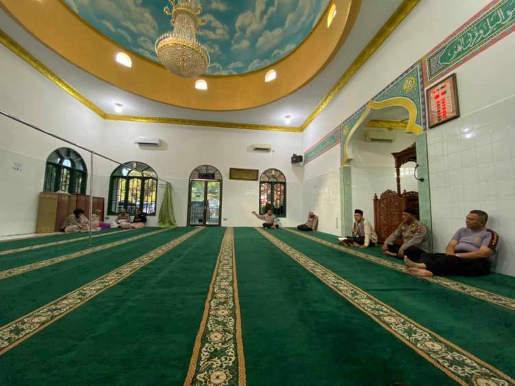 Polrestabes Medan Lakukan Binrohtal kepada Personel Beragama Islam dan Nasrani