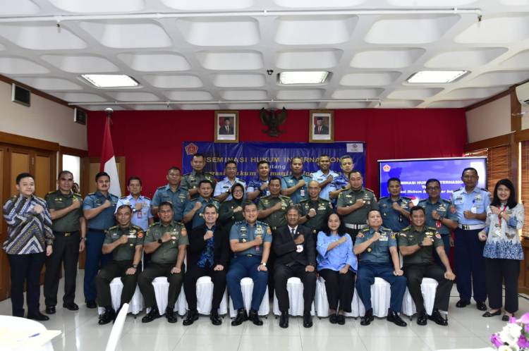 TNI dan Komite Palang Merah Internasional Bahas Hukum Humaniter