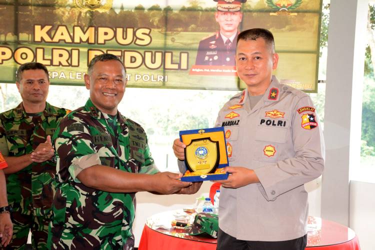 Komandan Secapaad Tinjau Pelaksanaan Kolaborasi Pendidikan TNI-Polri di Setukpa Lemdiklat Polri