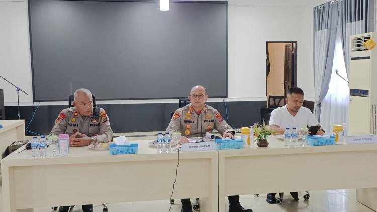 Kabid Propam Polda Sumut Beri Arahan ke Personel Sat Reskrim Polrestabes Medan