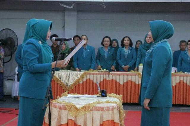 Evi Diana Lantik Citra sebagai Ketua TP PKK dan Dekranasda Tapteng