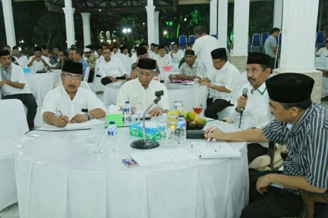 Hingga Lewat Tengah Malam, Gubsu Ikut Bahas P-APBD Asahan 2017