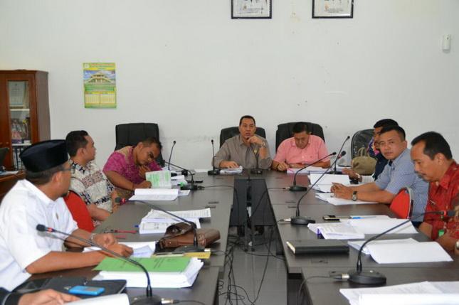 DPRD Langkat Bahas Ranperda Inisiatif Bersama Pemkab 