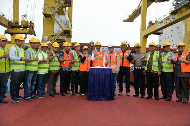 225 Ton Beras Sumbangan Warga Sumut dan Aceh untuk Warga Somalia Dilepas Gubsu dari Belawan