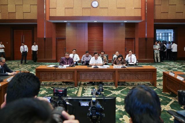 Menko Luhut: Indonesia Berharap Out Put IMF-WB Signifikan Bagi Ekonomi Dunia