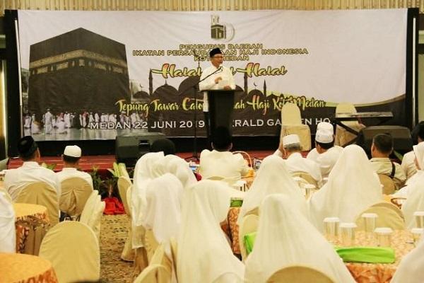 Wakil Wali Kota Medan Tepung Tawari Calon Jamaah Haji Kota Medan
