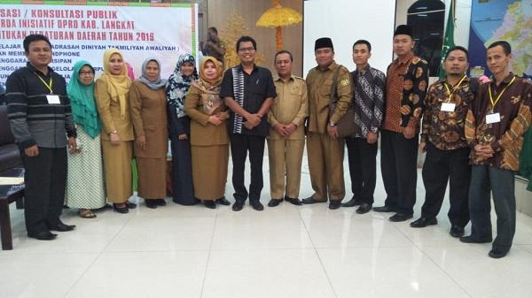 Kepala MAN 2 Langkat Bahas Raperda Larangan Penggunaan Handphone Bagi Siswa di Sekolah