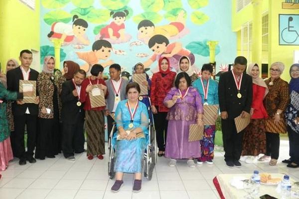 Ketua TP PKK Kota Medan Apresiasi YPAC yang Sediakan Ruang Keterampilan dan Kolam Hydrotherapy YPAC 