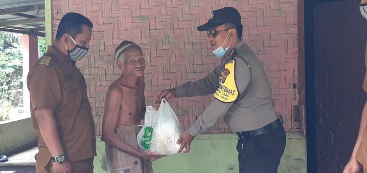 Jajaran Polresta Deli Serdang Salurkan Bantuan Sembako dari Polda Sumatera Utara