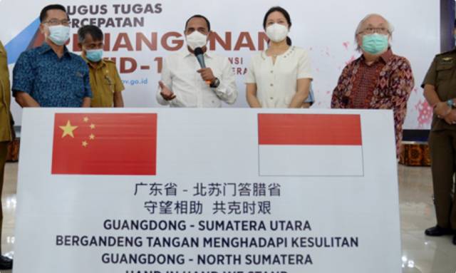 Tiongkok dan DJBC Hibahkan Puluhan Ribu Masker untuk GTPP Covid-19 Sumut