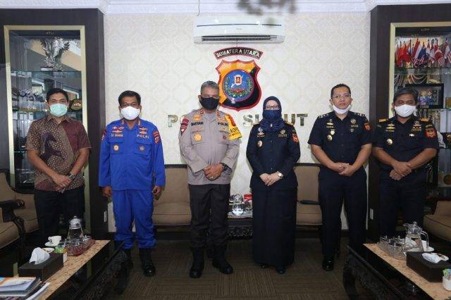 Kapolda Sumut Martuani Sormin Jalin Silaturahim dengan Bea Cukai Sumut