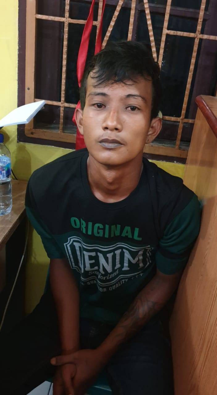 	Jambret Tarik Tas Korban Hingga Terjatuh dari Betor dan Pingsan di Jalan Sutrisno Terekam CCTV, 1 Pelaku Ditembak Polisi