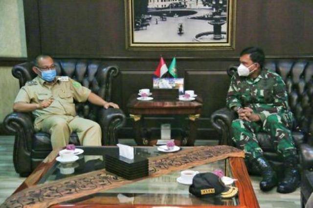 Plt Wali Kota Medan Silaturahmi Bersama Pangkosek Hanudnas III Kol Pnb Esron SB Sinaga