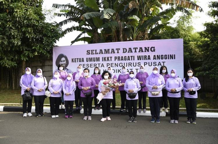 HUT ke-55 IKKT PWA, Ny Nanny Hadi Tjahjanto Adakan Berbagai Kegiatan