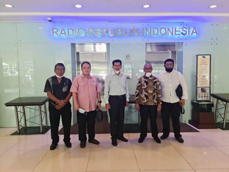 Sosialisasi Informasi, Ketua Kadin Medan dan Kepala Dinas Perdagangan Kunjungi RRI Jakarta