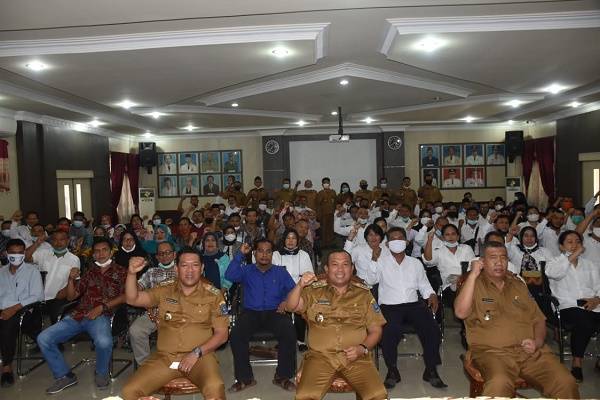 Wali Kota Sibolga Minta Kepling Bekerja dengan Sepenuh Hati