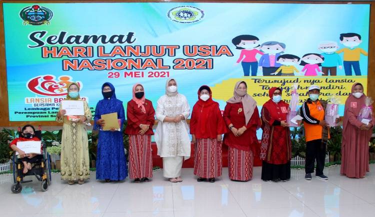 Peringatan Hari Lansia Nasional Nawal Lubis Sebut Hubungan Antargenerasi Mulai Terkikis