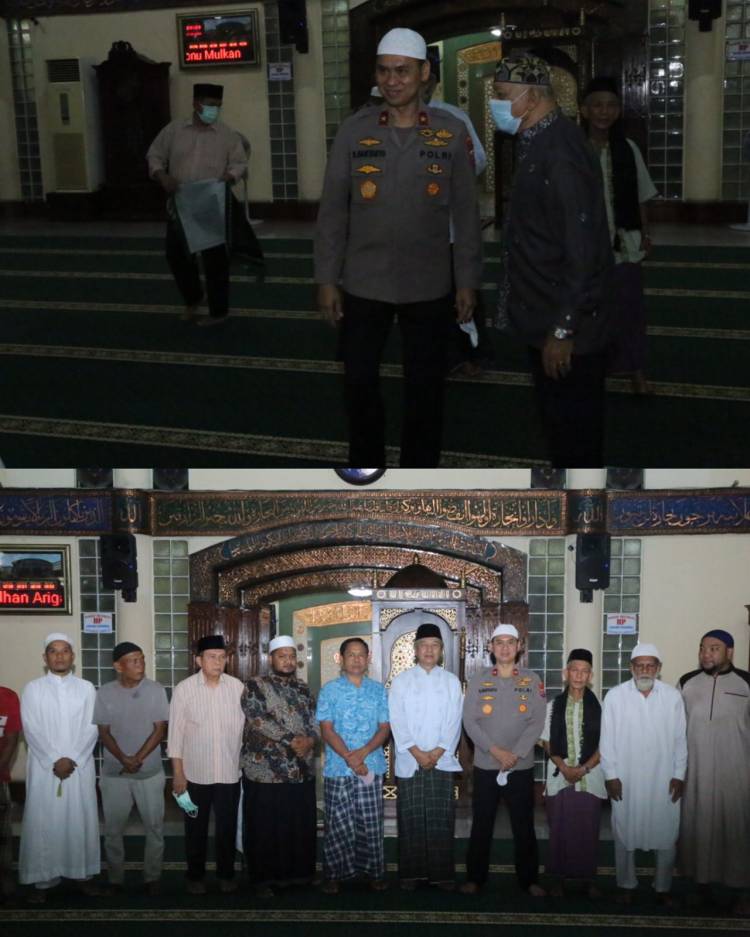  Waka Polda Sumut Shalat Subuh Berjamaah di Masjid Raya Aceh Sepakat 