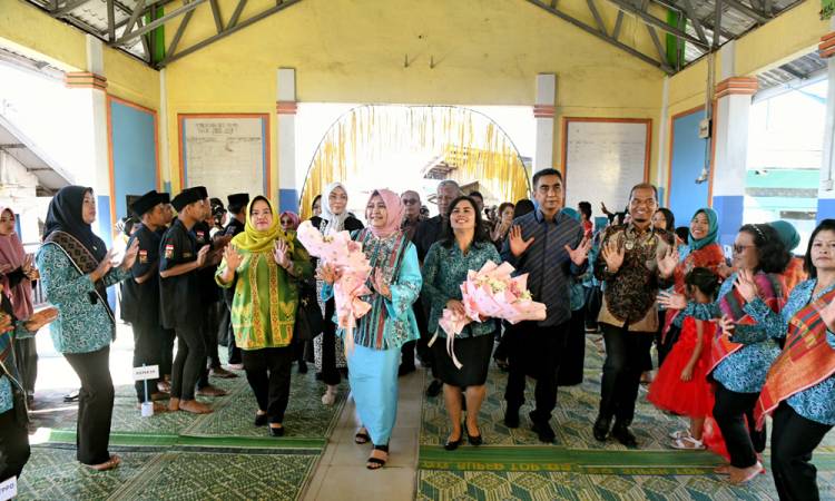 Nawal Lubis Ajak Emak-Emak Bersatu Perangi Narkoba