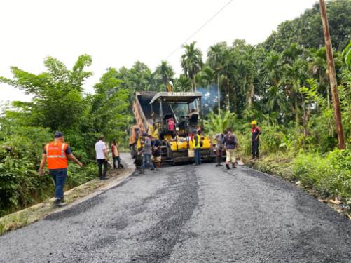 Pelebaran dan Pengaspalan Jalan Bunga Pariama I Memperlancar Aktifitas Masyarakat