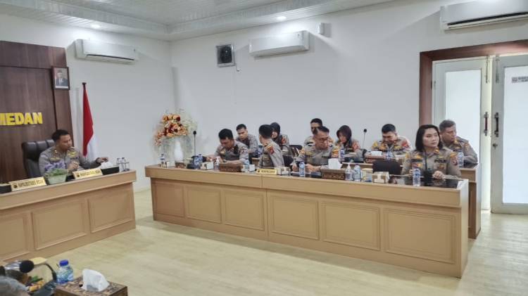 Wakapolrestabes Medan Pimpin Zoom Meeting Taklimat Akhir Audit Kinerja Tahap II