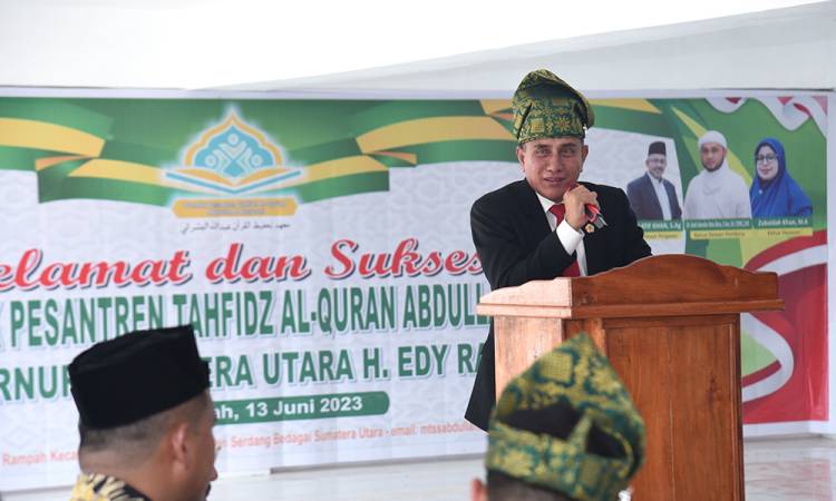 Gubernur Sumut Sebut Para Santri Dapat Ilmu Agama, Karakter Mandiri dan Disiplin