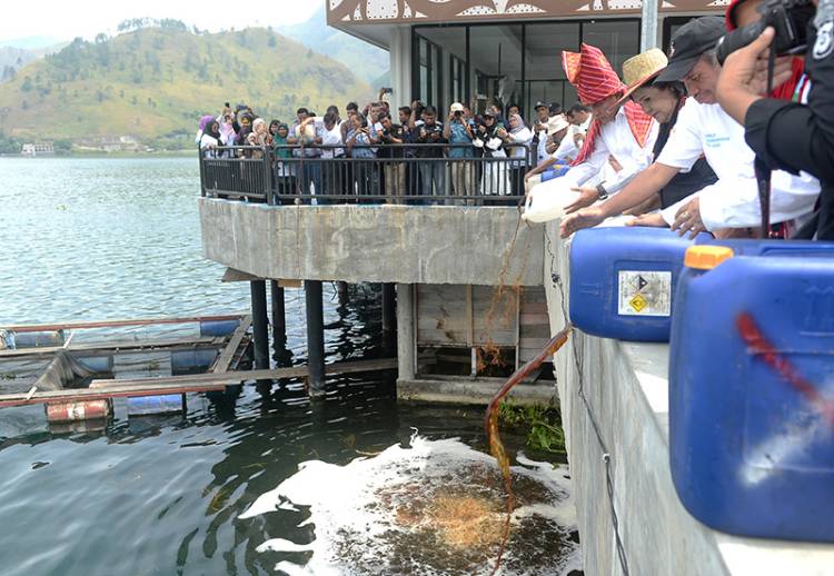 Dinas LHK Pemprov Sumut Kampanyekan Ekoenzim untuk Tingkatkan Kualitas Air Danau Toba